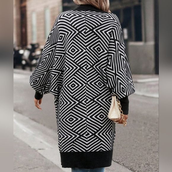 Geo Pattern Lantern Sleeve Duster Cardigan - Picture 4 of 4